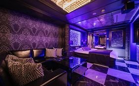 Hotel Five -Adult Only-